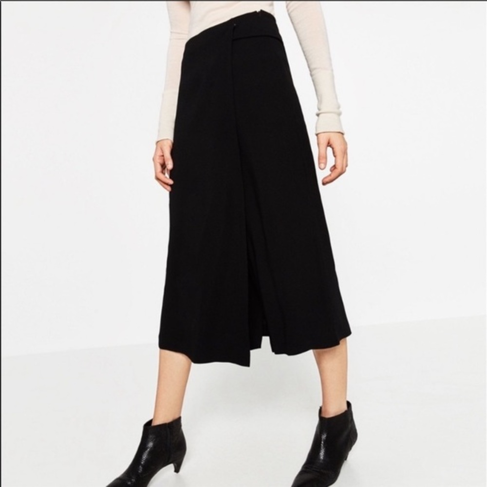 Zara Wide Leg Split Seam High Waisted Culottes S